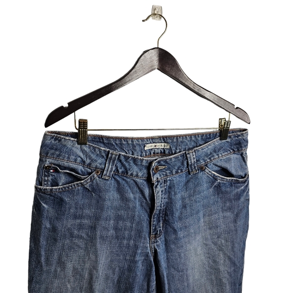 Tommy Hilfiger Vintage Wash Denim Jean's. Perfect! - Picture 3 of 8